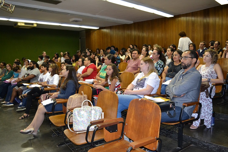 Abertura do evento reuniu diversos estudantes do curso de Letras/Português do IFG - Câmpus Goiânia, além de outras instituições, como UFG 